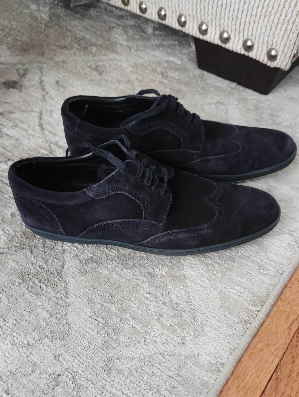 Mens Louis Vuitton Suede Dress Shoes, Size LV 9. US 10